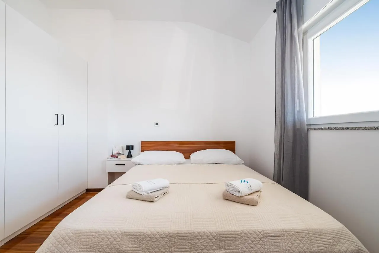 Apartmani White Biograd Na Moru 0*,