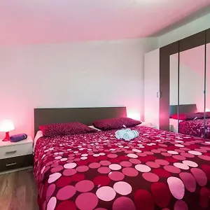 Marnika Biograd Na Moru